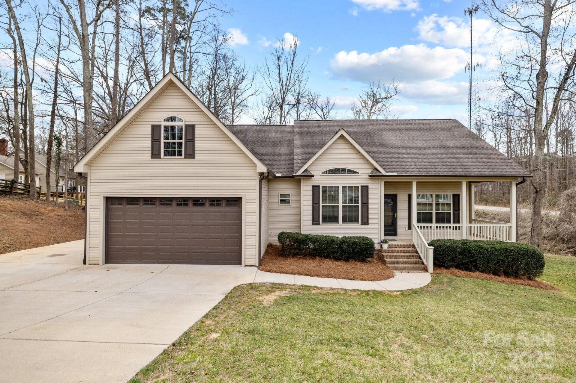 Property image 2 at 910 Pine Knoll Road, Fort Mill, SC 29715