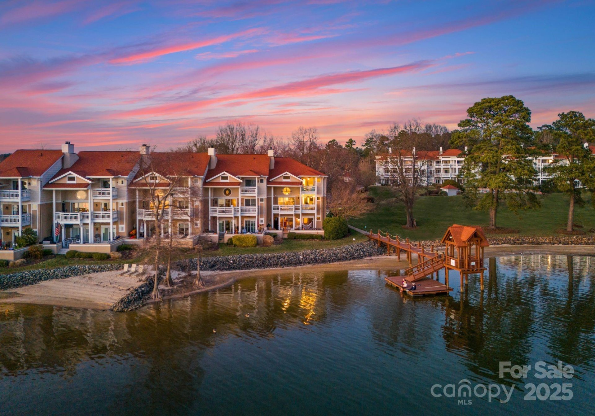 17925 Kings Point Drive