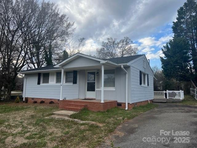 280 Commodore Loop