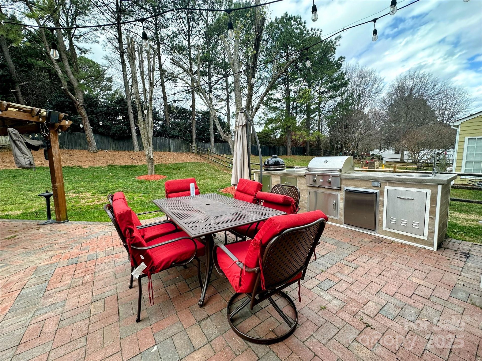 Property image 2 at 8932 Raven Park Drive, Charlotte, NC 28216