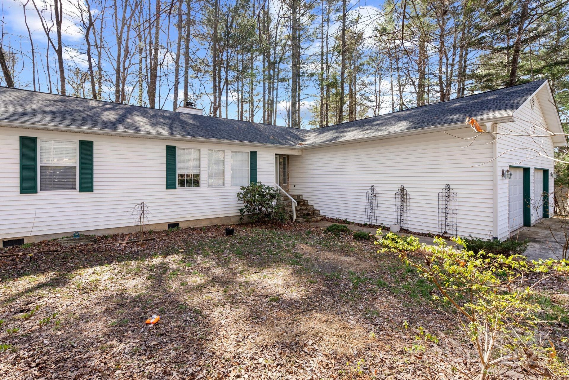 Property image 3 at 104 Lone Eagle Lane, Hendersonville, NC 28739
