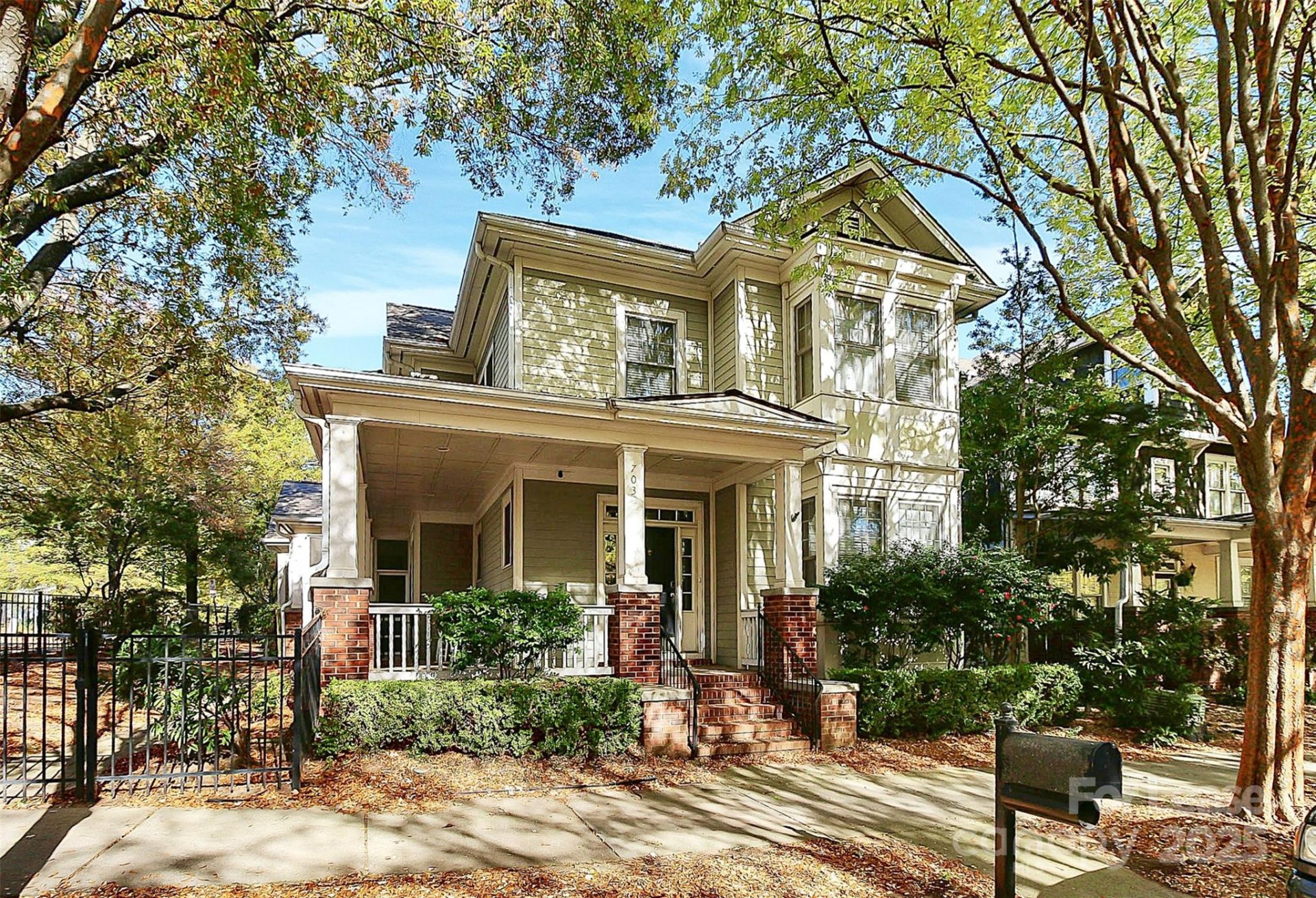 Property image 1 at 703 9th Street, Charlotte, NC 28202