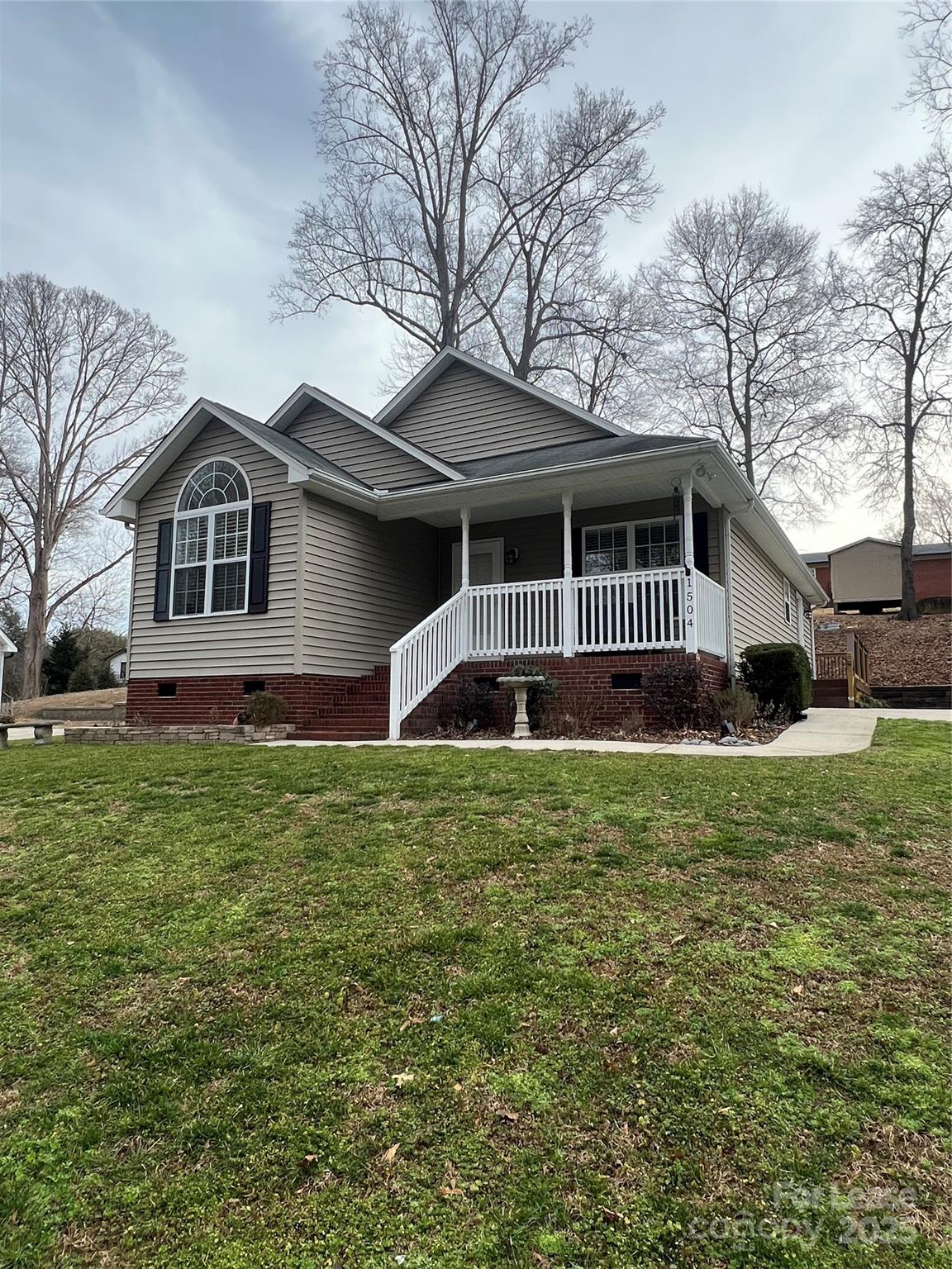 Property image 1 at 1504 Landsdowne Drive, Gastonia, NC 28054