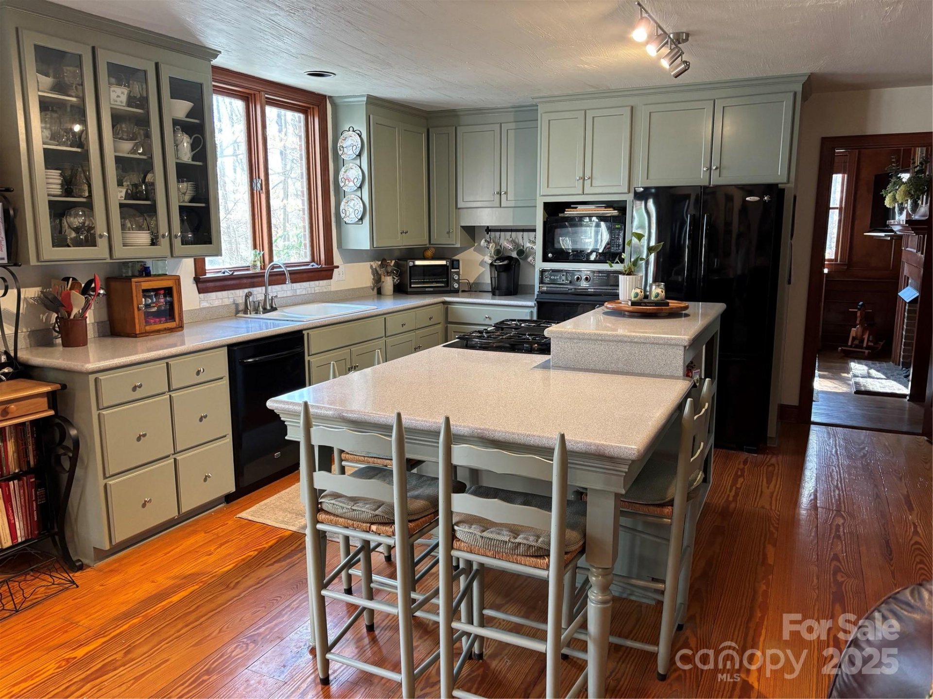 Property image 5 at 511 Glencurry Drive, Charlotte, NC 28214
