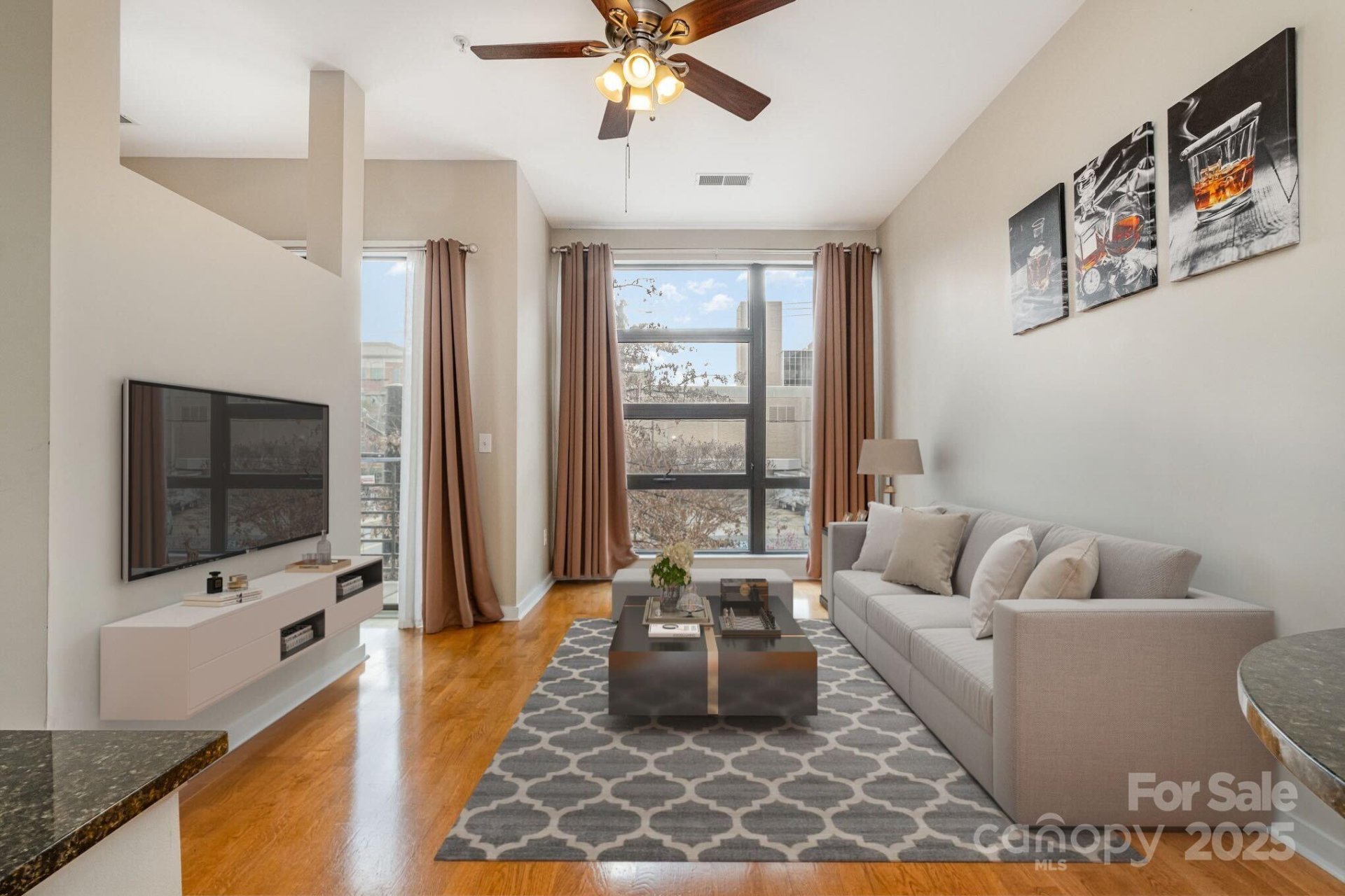 Property image 4 at 525 E Sixth Street, Charlotte, NC 28202