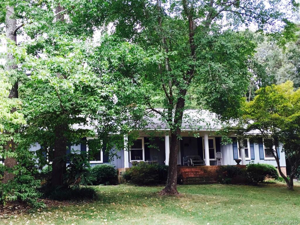 620 White Oaks Circle