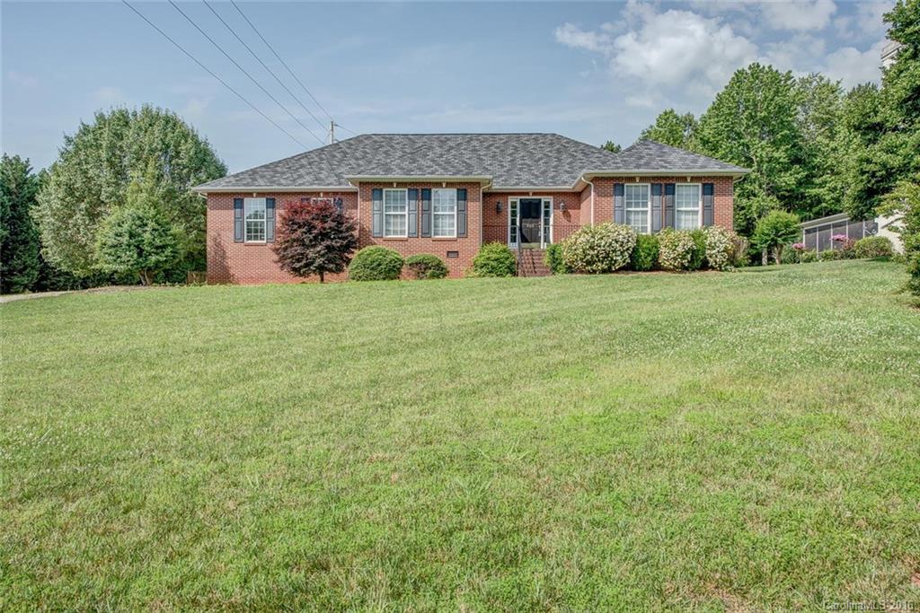 Property image 1 at 900 Weymouth Drive, Gastonia, NC 28056