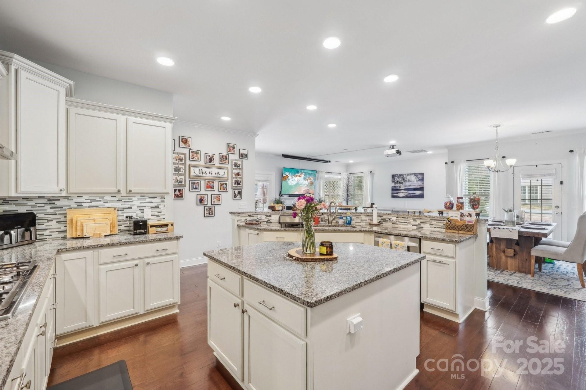 Property image 3 at 14621 Brannock Hills Drive, Charlotte, NC 28278