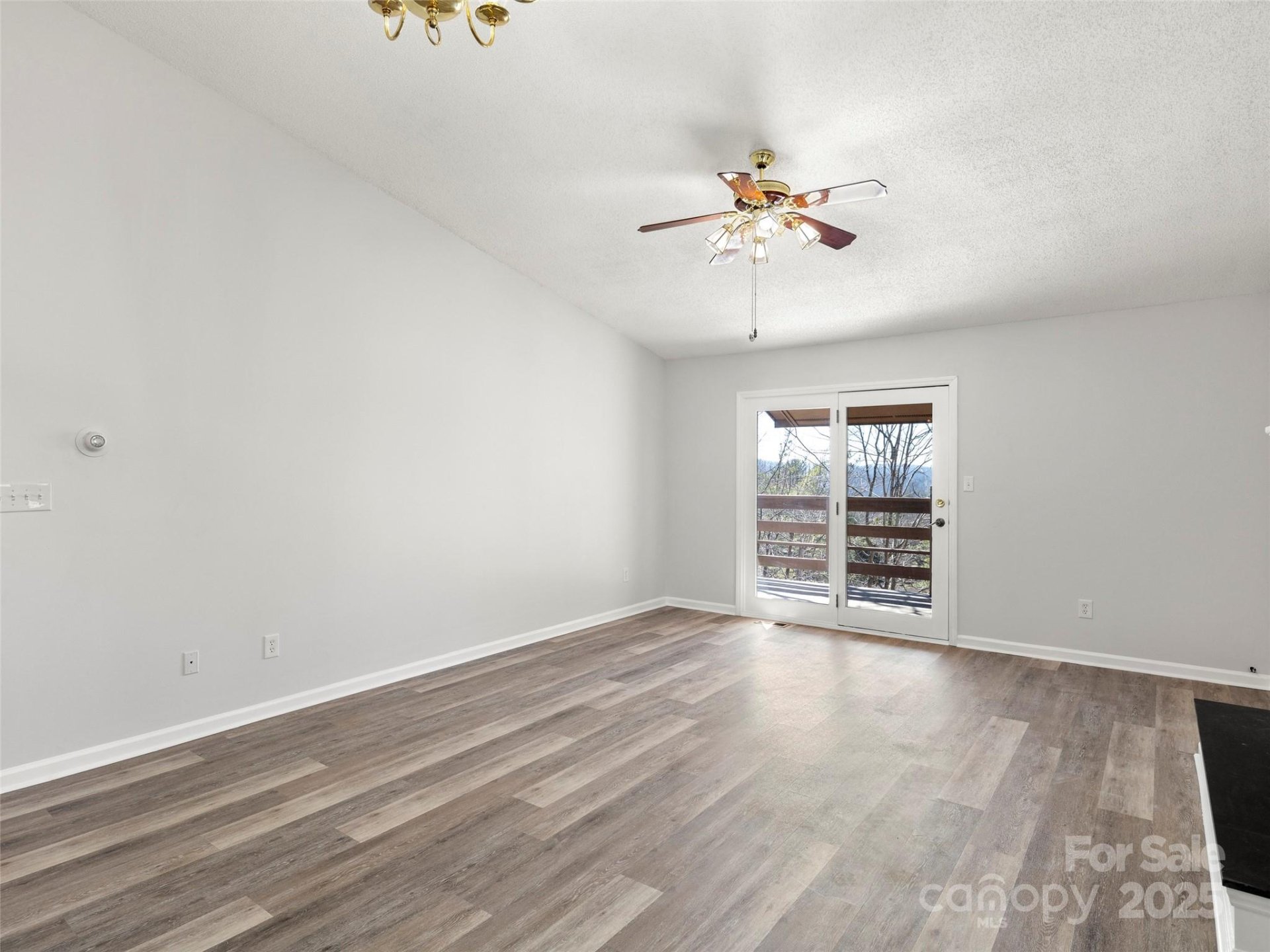 Property image 4 at 305 Piney Mountain Drive, Asheville, NC 28805
