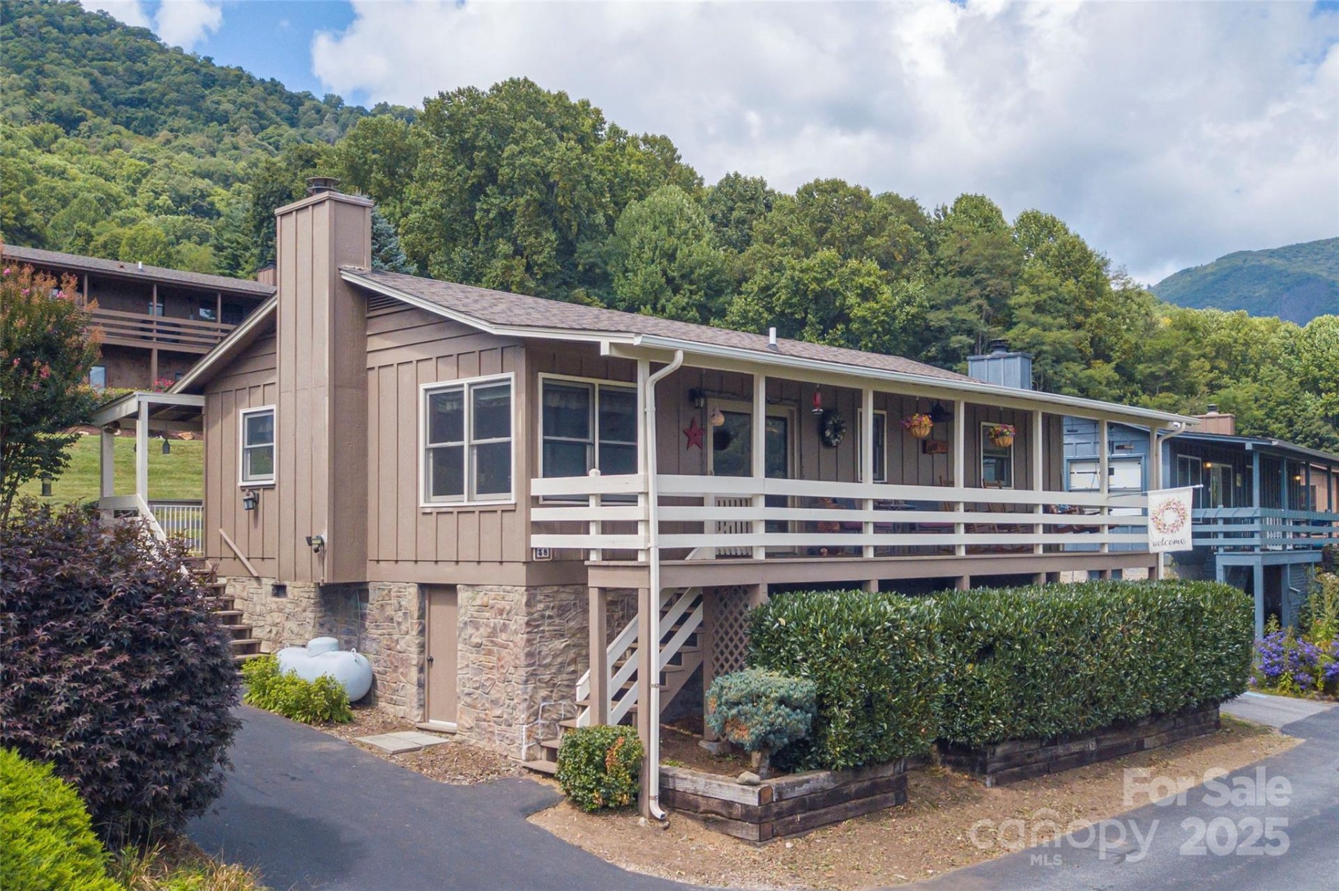 Property image 2 at 38 Boulder Lane, Maggie Valley, NC 28751