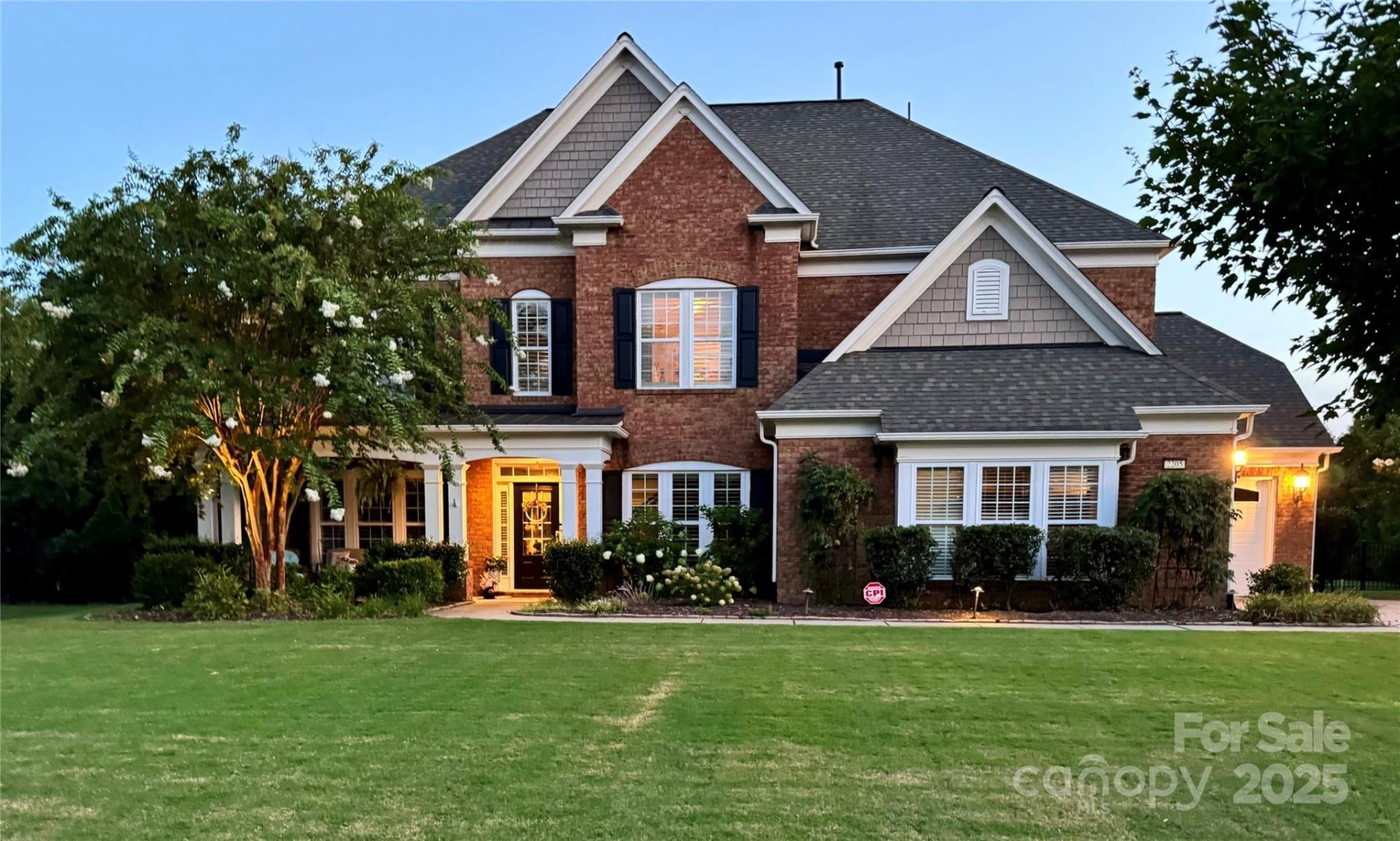The Chimneys of Marvin, Waxhaw Community
