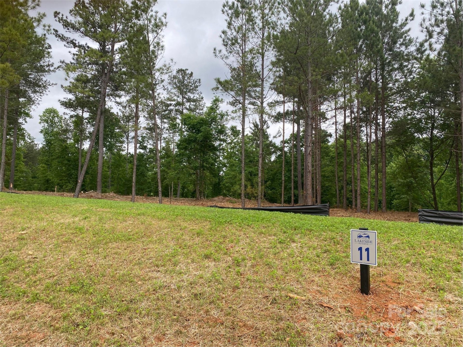 2133 Columbia Ridge