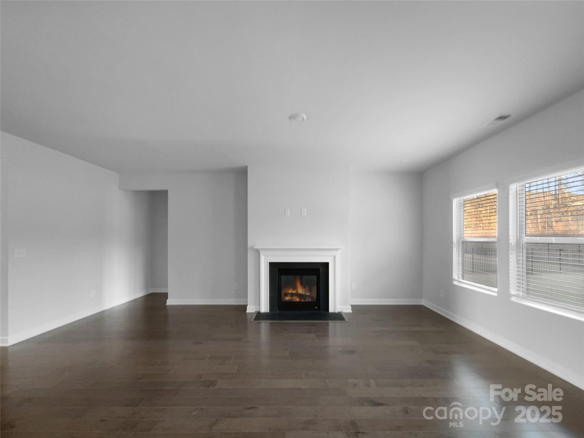 Property image 3 at 9819 Festival Way, Charlotte, NC 28215