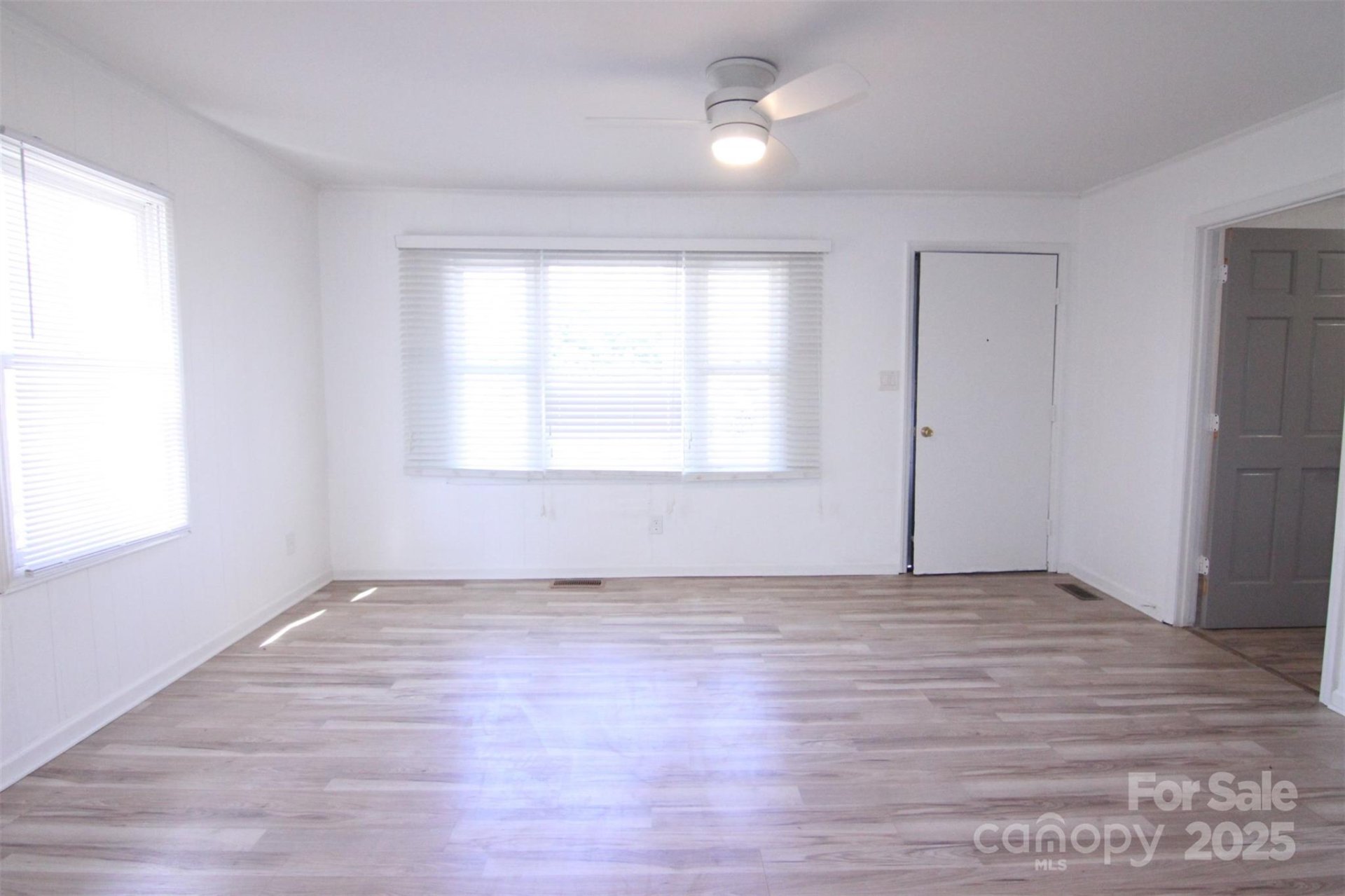 Property image 2 at 313 Nassau Place, Gastonia, NC 28052