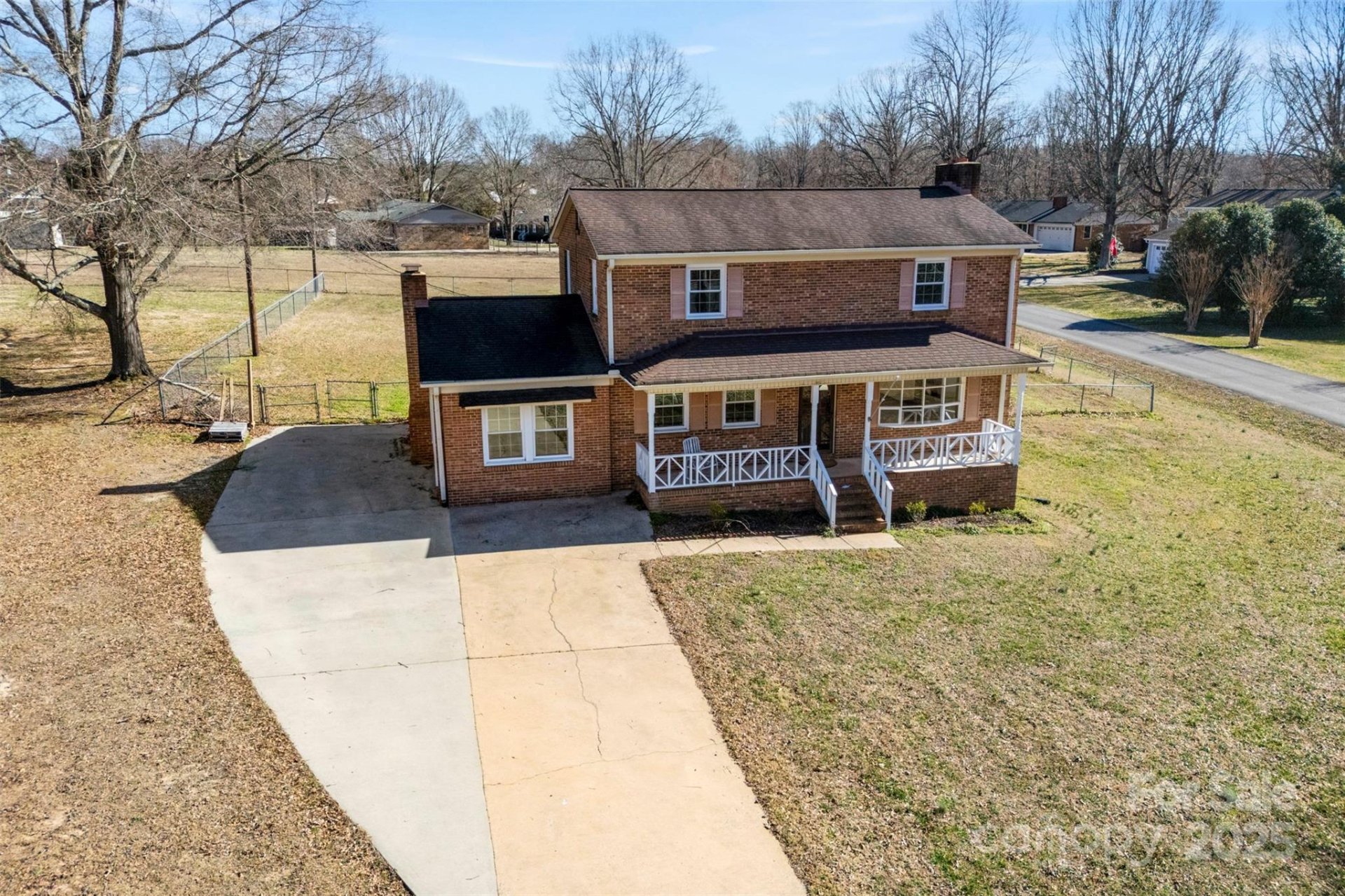 Property image 2 at 305 Plantation Drive, Kings Mountain, NC 28086