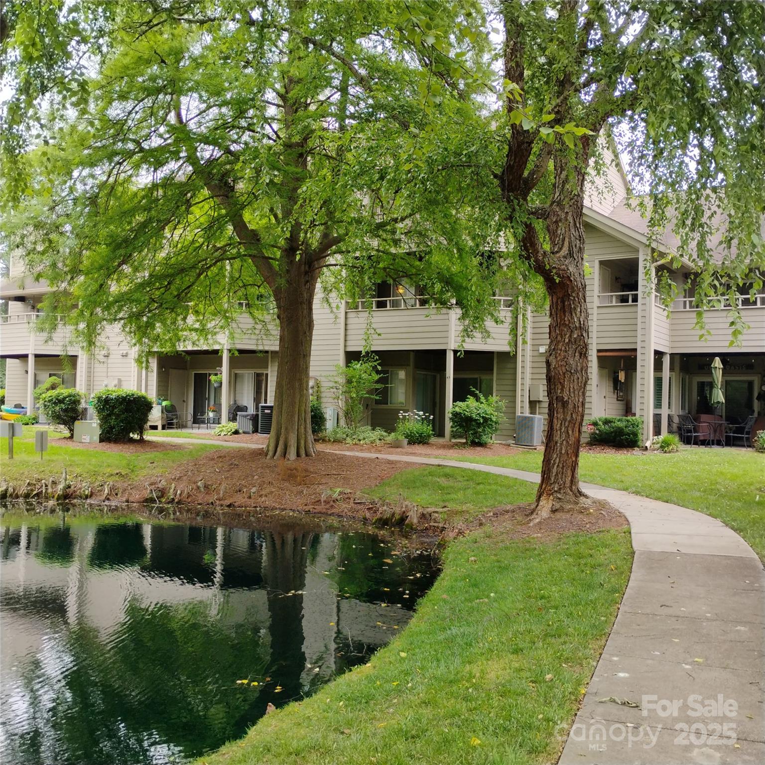 2545 Stockbridge Drive