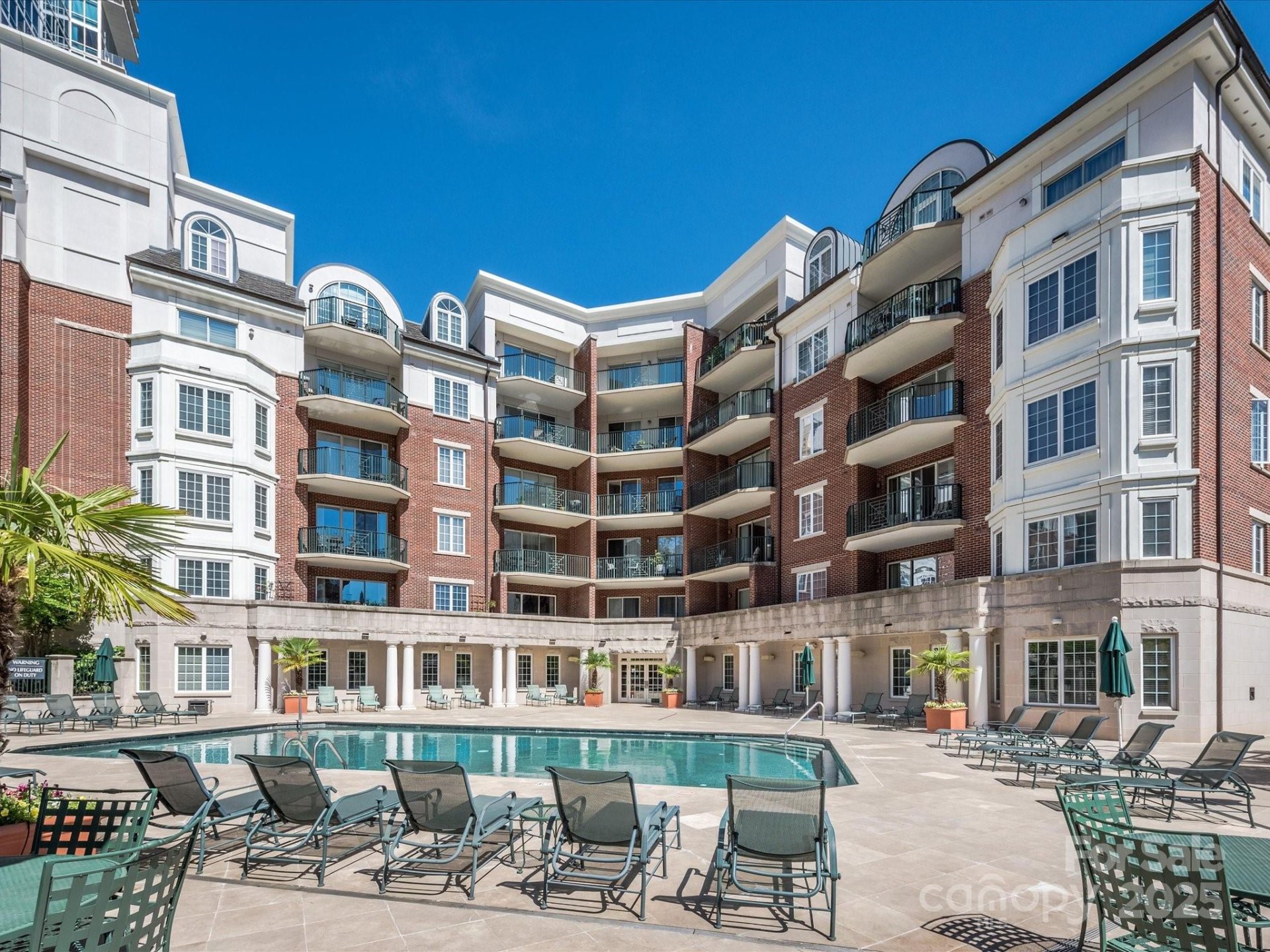 300 W 5th Street