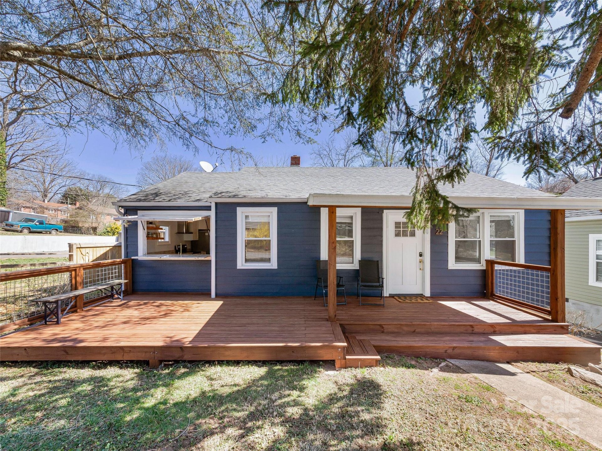 22 Broadview Avenue