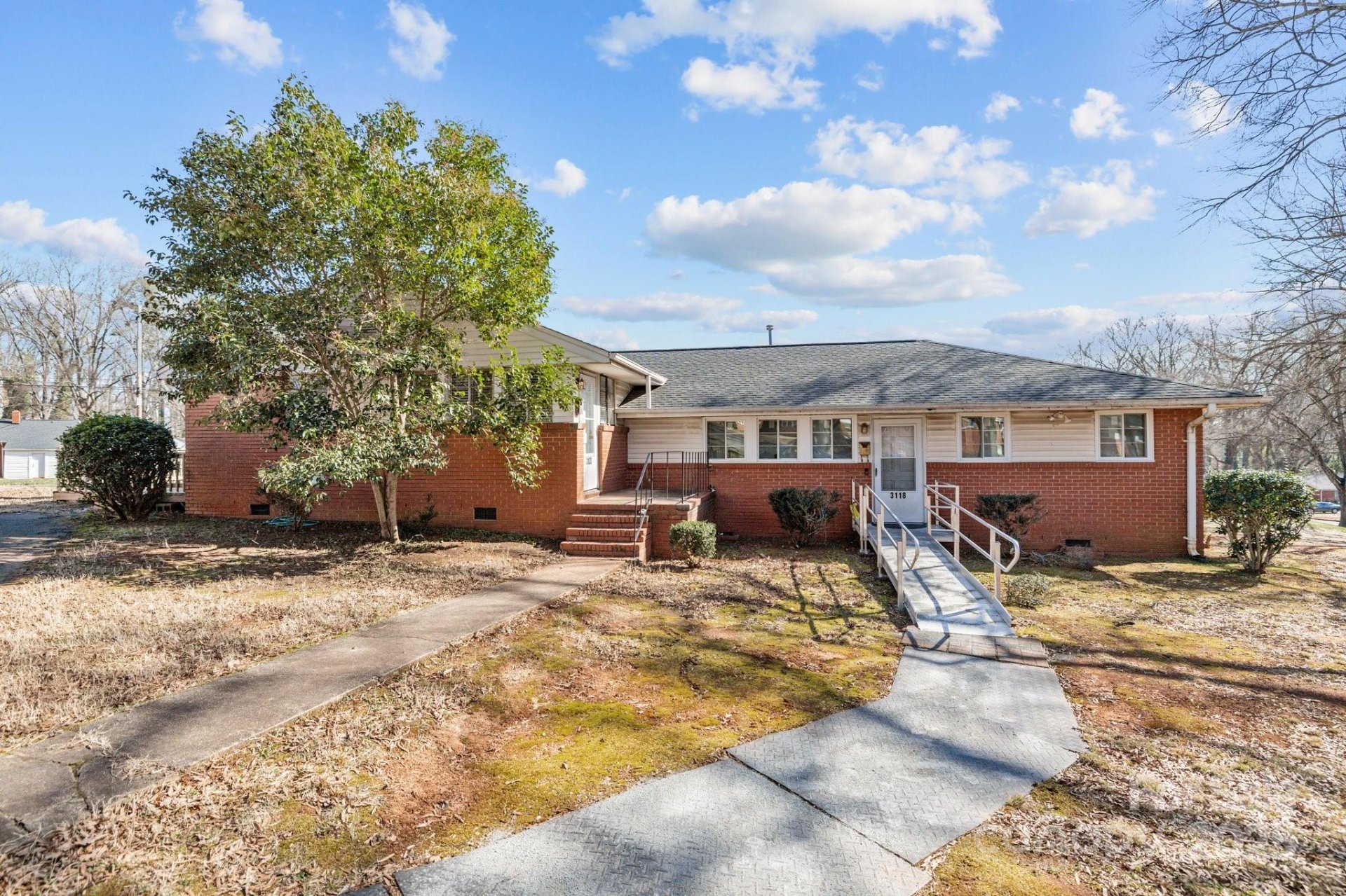 Property image 2 at 3120 Minnesota Road, Charlotte, NC 28208
