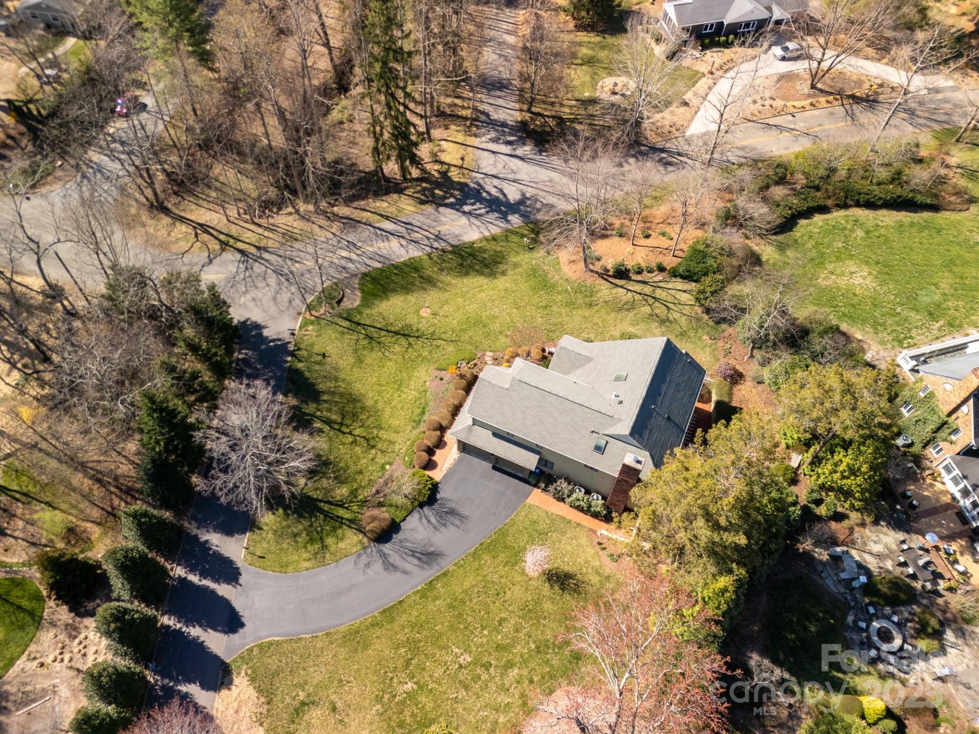 Property image 5 at 205 Midland Drive, Asheville, NC 28804