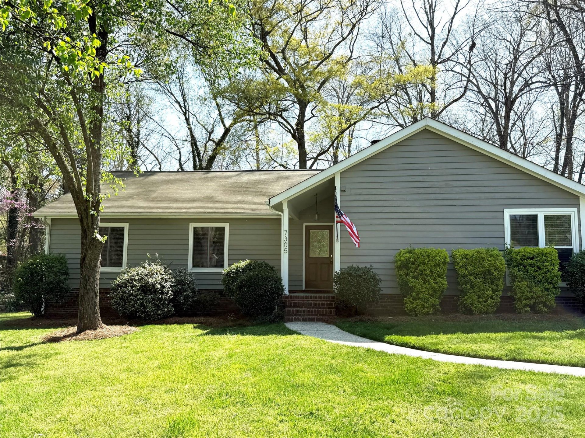 Property image 1 at 7305 Park Vista Circle, Charlotte, NC 28226