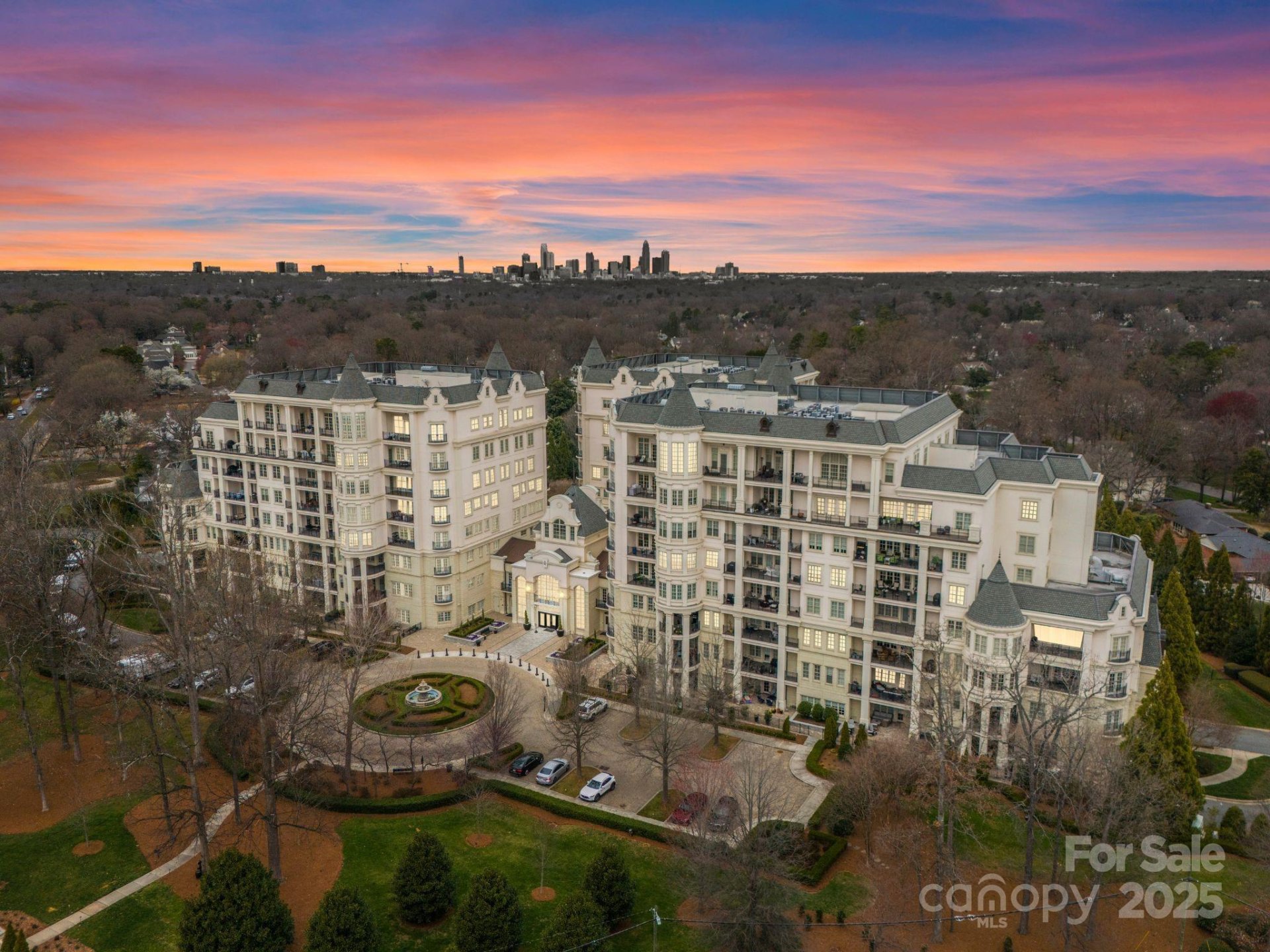 Rosewood at Providence, Charlotte Community