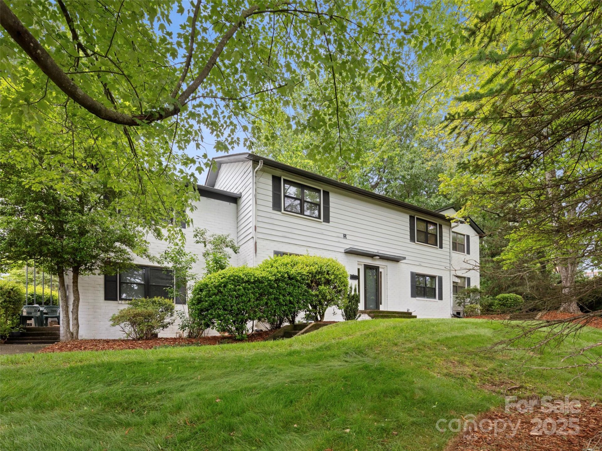 615 Biltmore Avenue