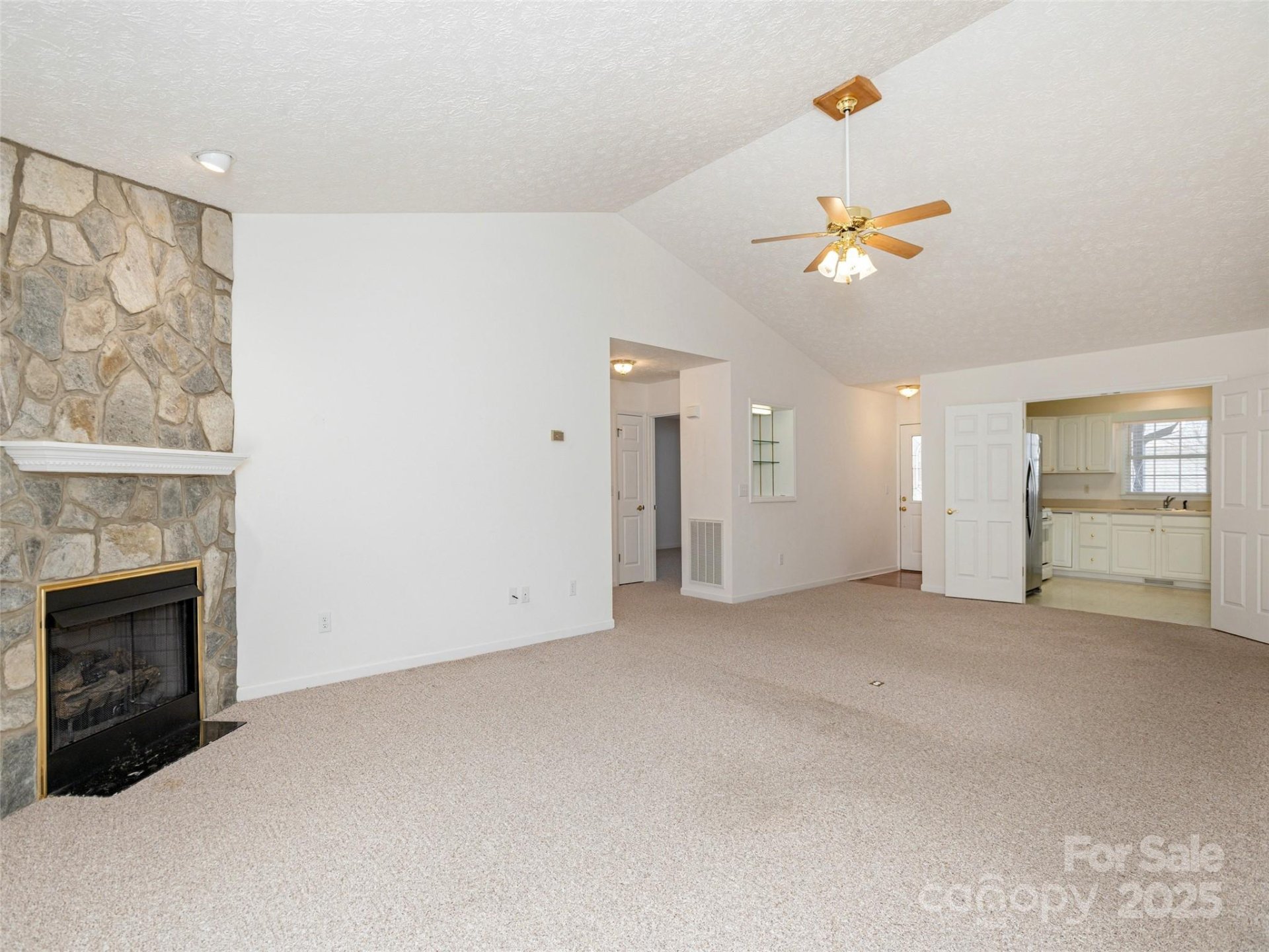 Property image 4 at 647 High Quarry Road, Hendersonville, NC 28791