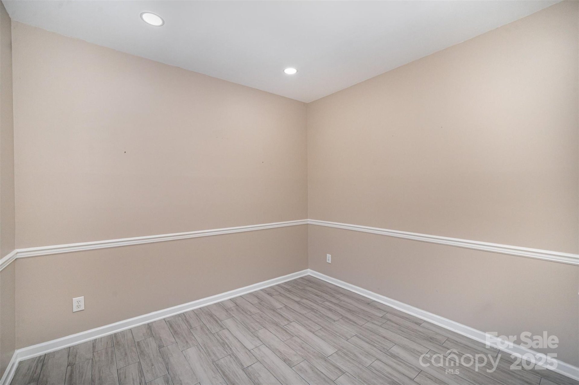 Property image 4 at 341 Long Creek Parkway, Charlotte, NC 28214