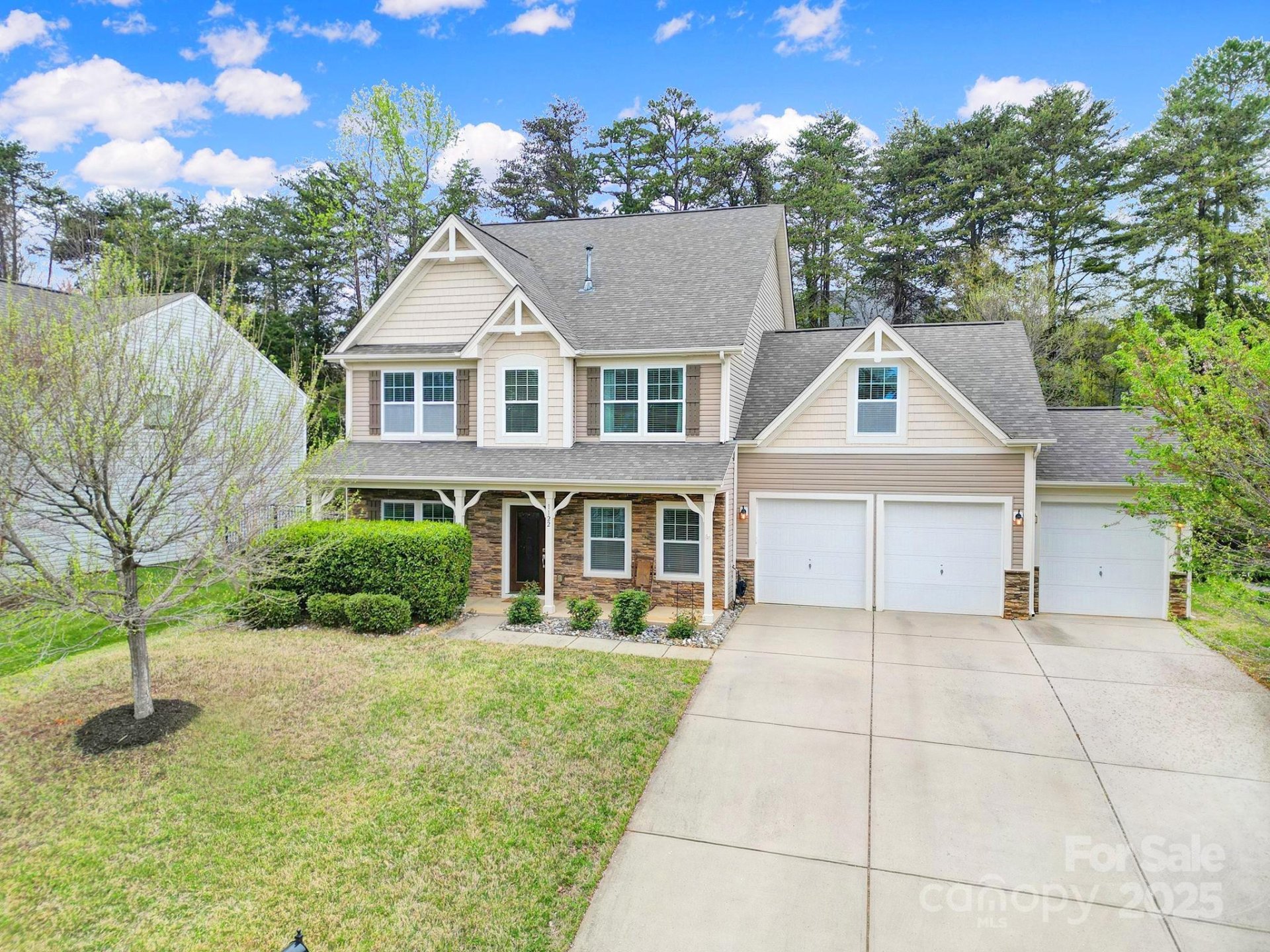 1122 Hartmann Court