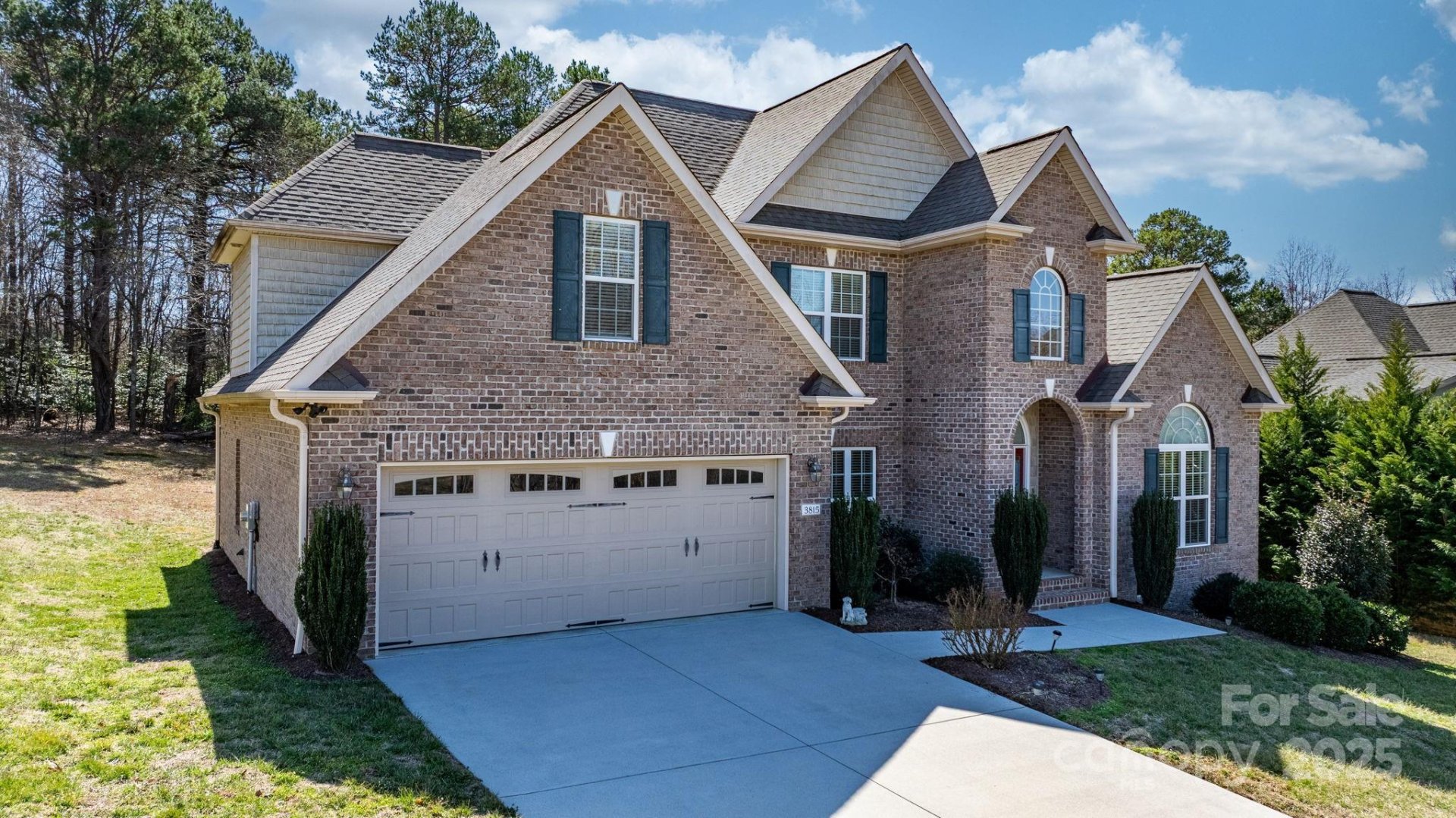 Winding Creek, Hickory Community