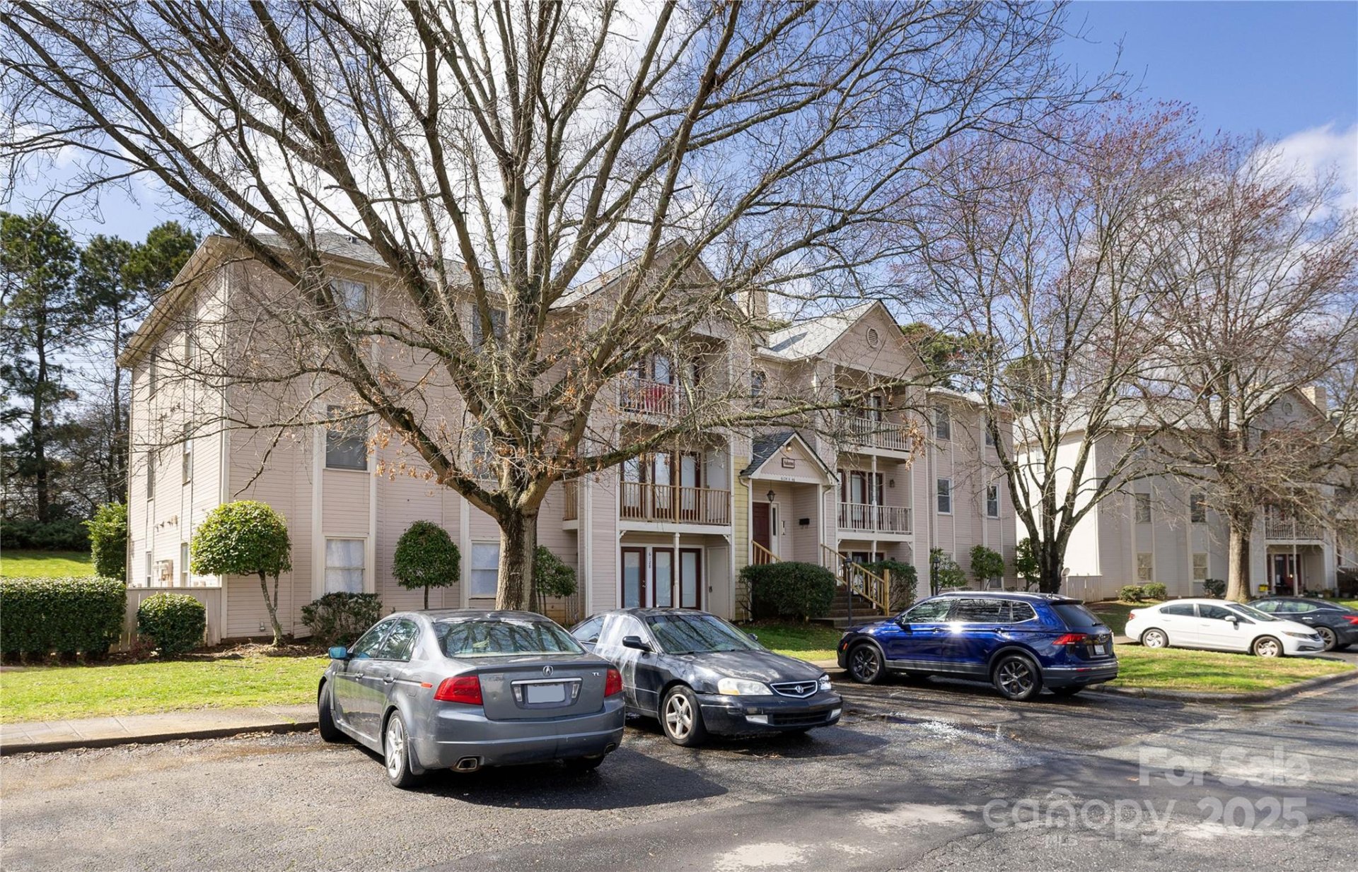 Property image 3 at 6134 Meadow Rose Lane, Charlotte, NC 28215