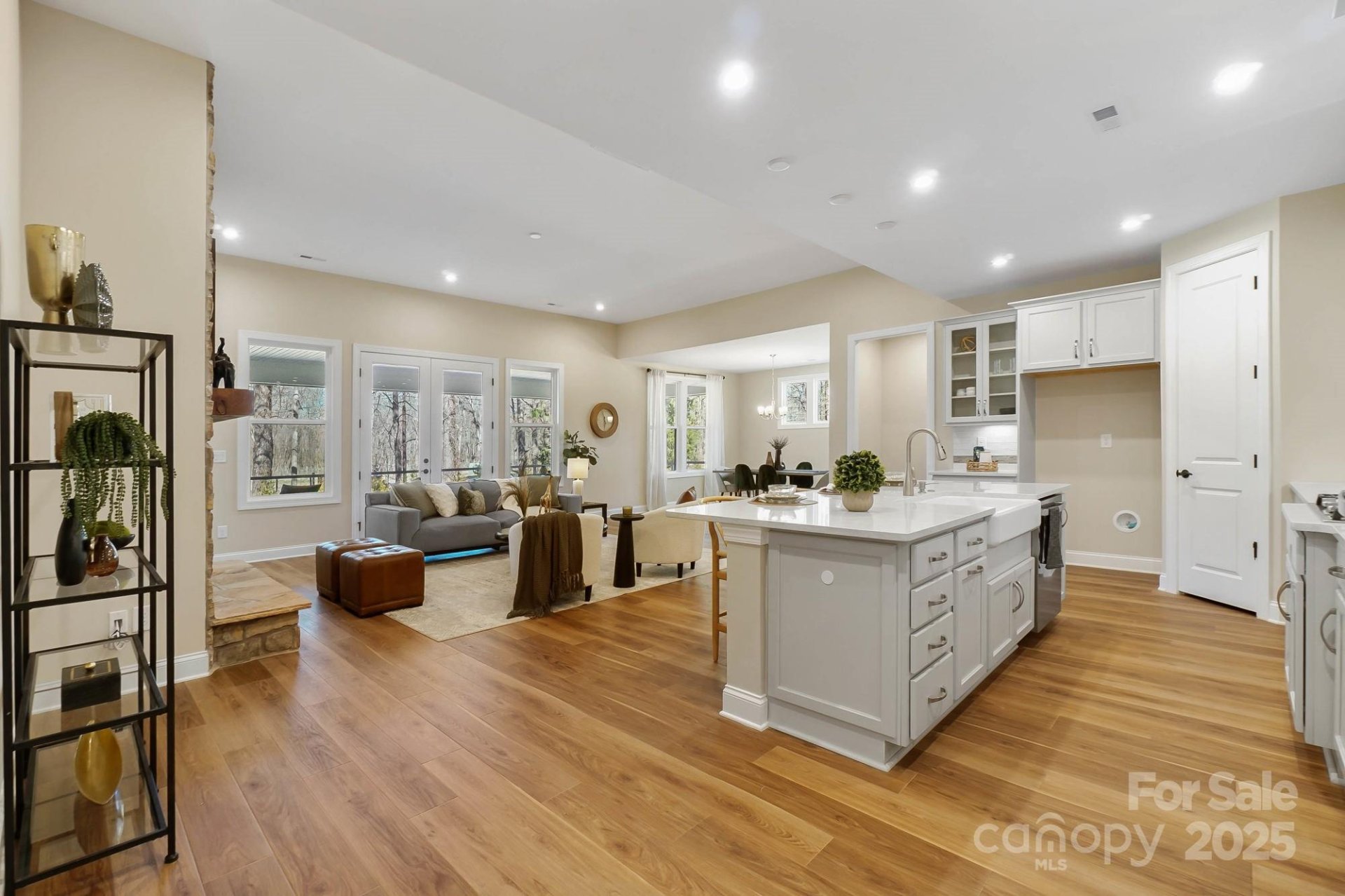 Property image 4 at 13101 Cozy Court, Charlotte, NC 28215