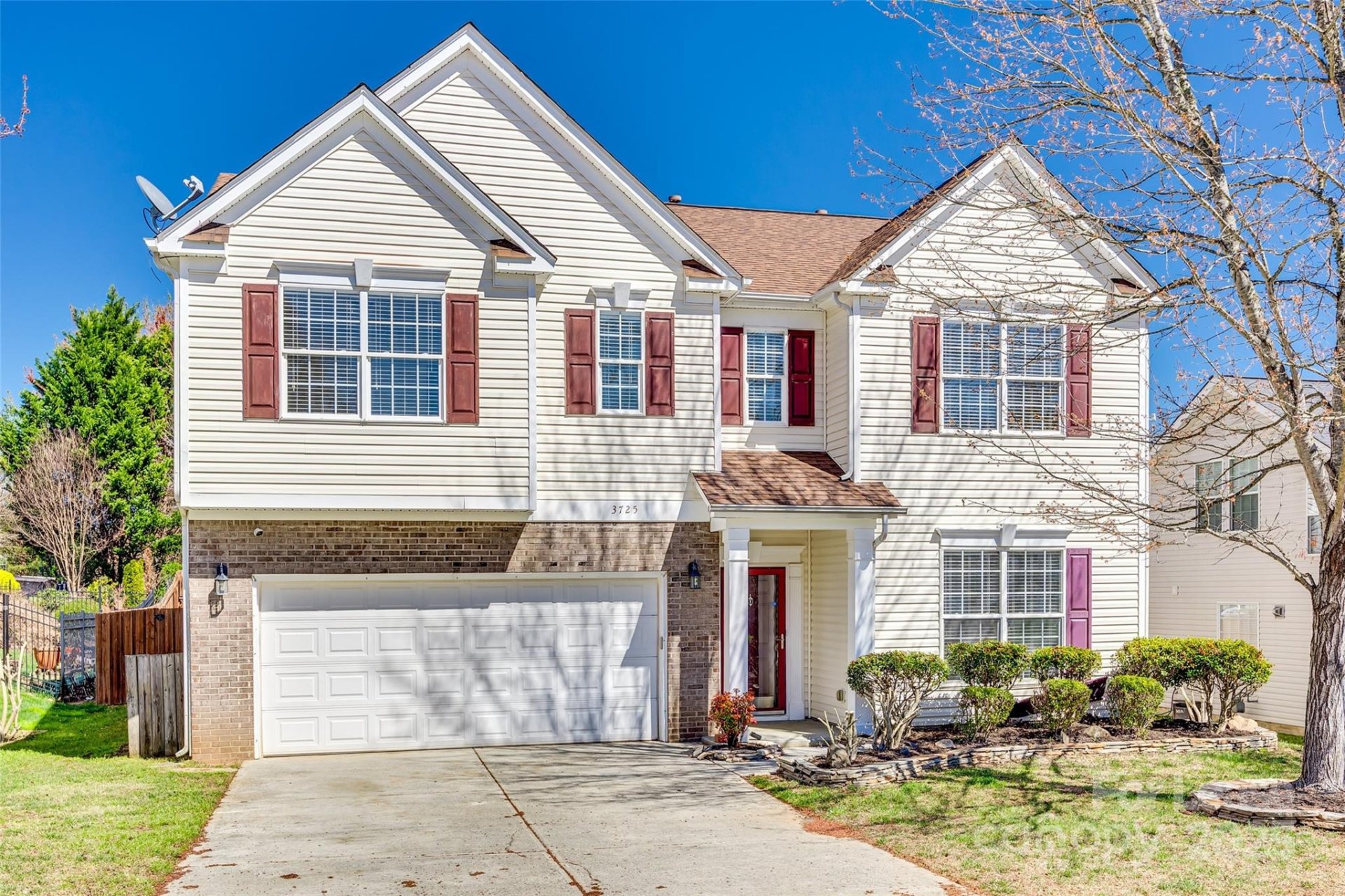 Property image 1 at 3725 Planters Watch Drive, Charlotte, NC 28278