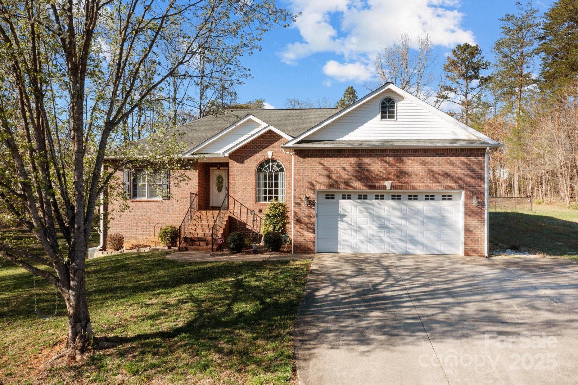 Three Oaks, Statesville Community