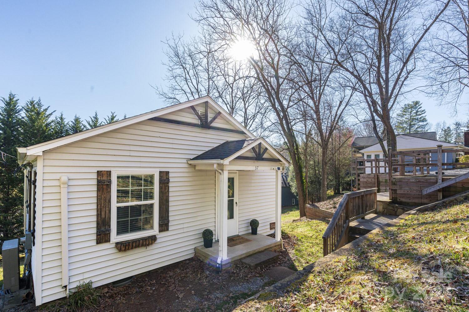 37 Whitfield Way