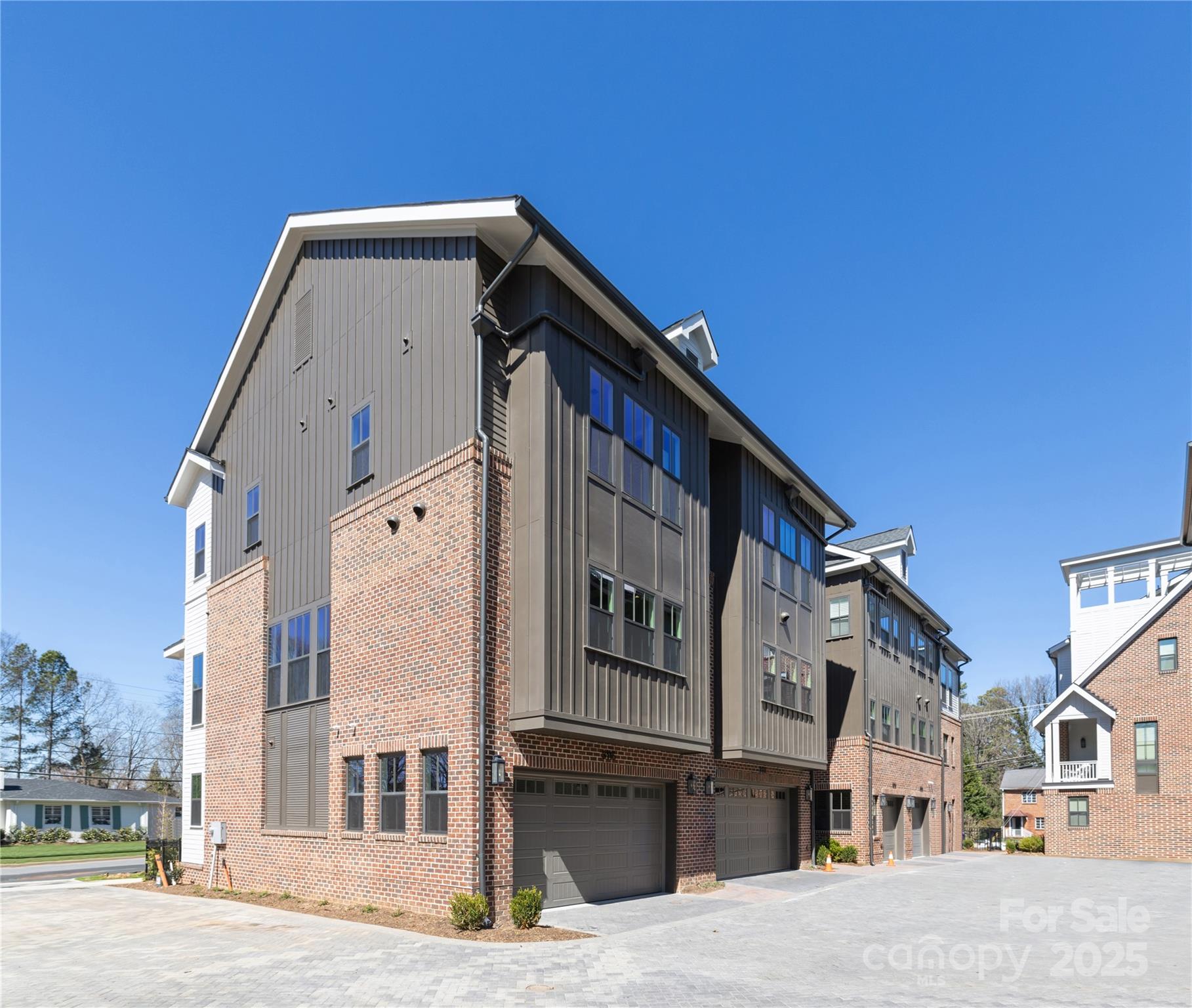 Property image 3 at 3115 Pinehurst Place, Charlotte, NC 28209