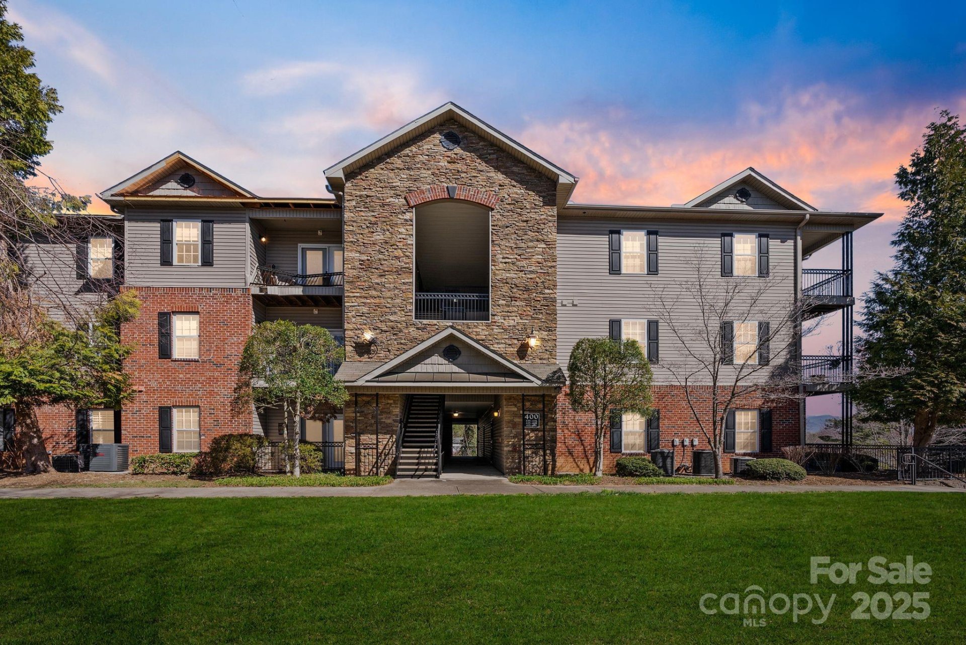 Property image 1 at 425 Appeldoorn Circle, Asheville, NC 28803