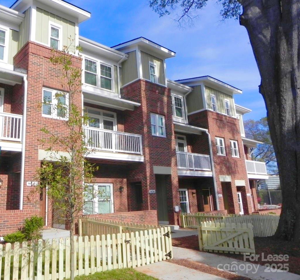 Property image 1 at 127 Grandin Road, Charlotte, NC 28208