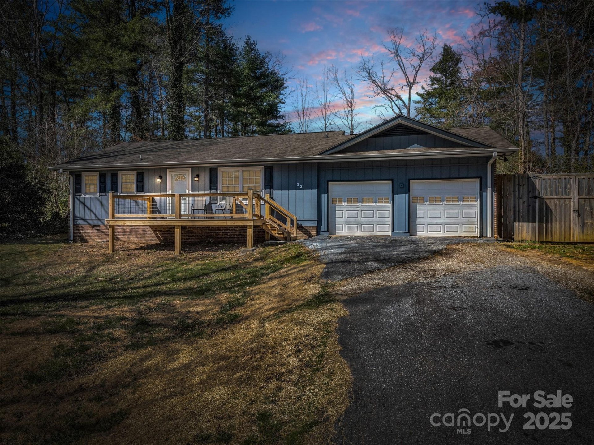32 S Greenwood Forest Drive