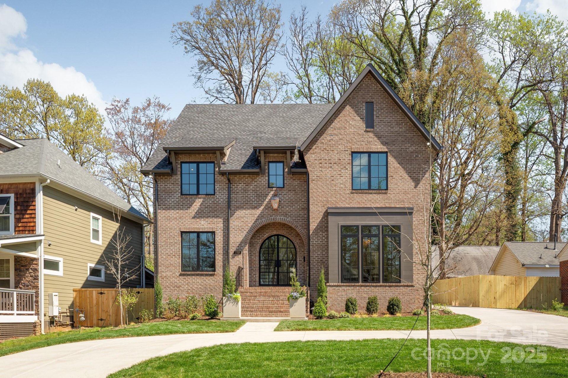 Property image 1 at 2321 Kingsbury Drive, Charlotte, NC 28205