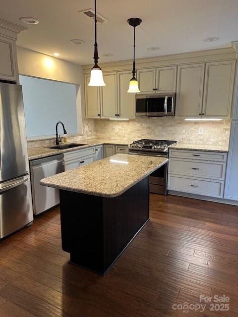 111 Pine Grove Circle