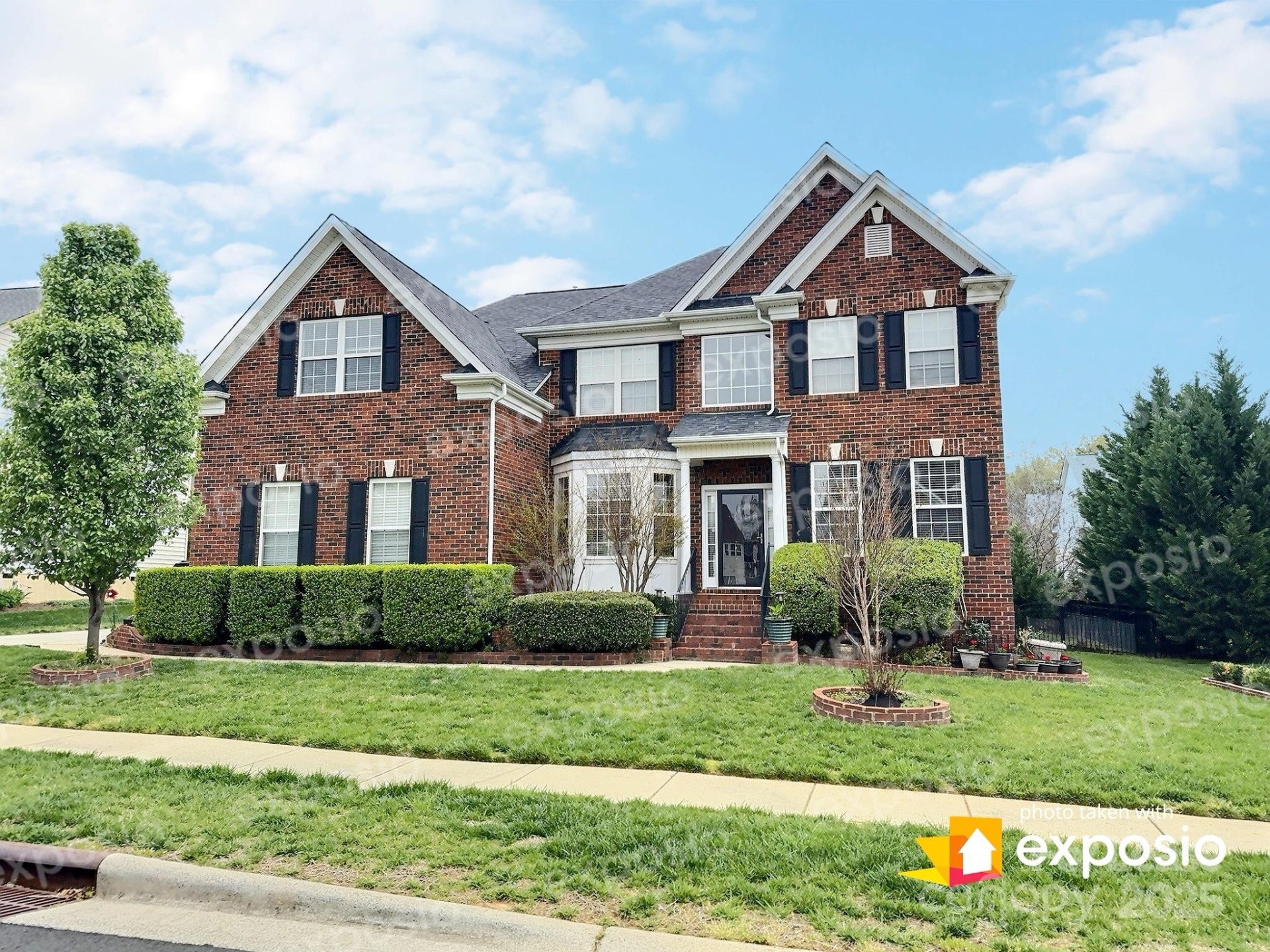 Property image 1 at 1020 Woodkirk Lane, Matthews, NC 28104