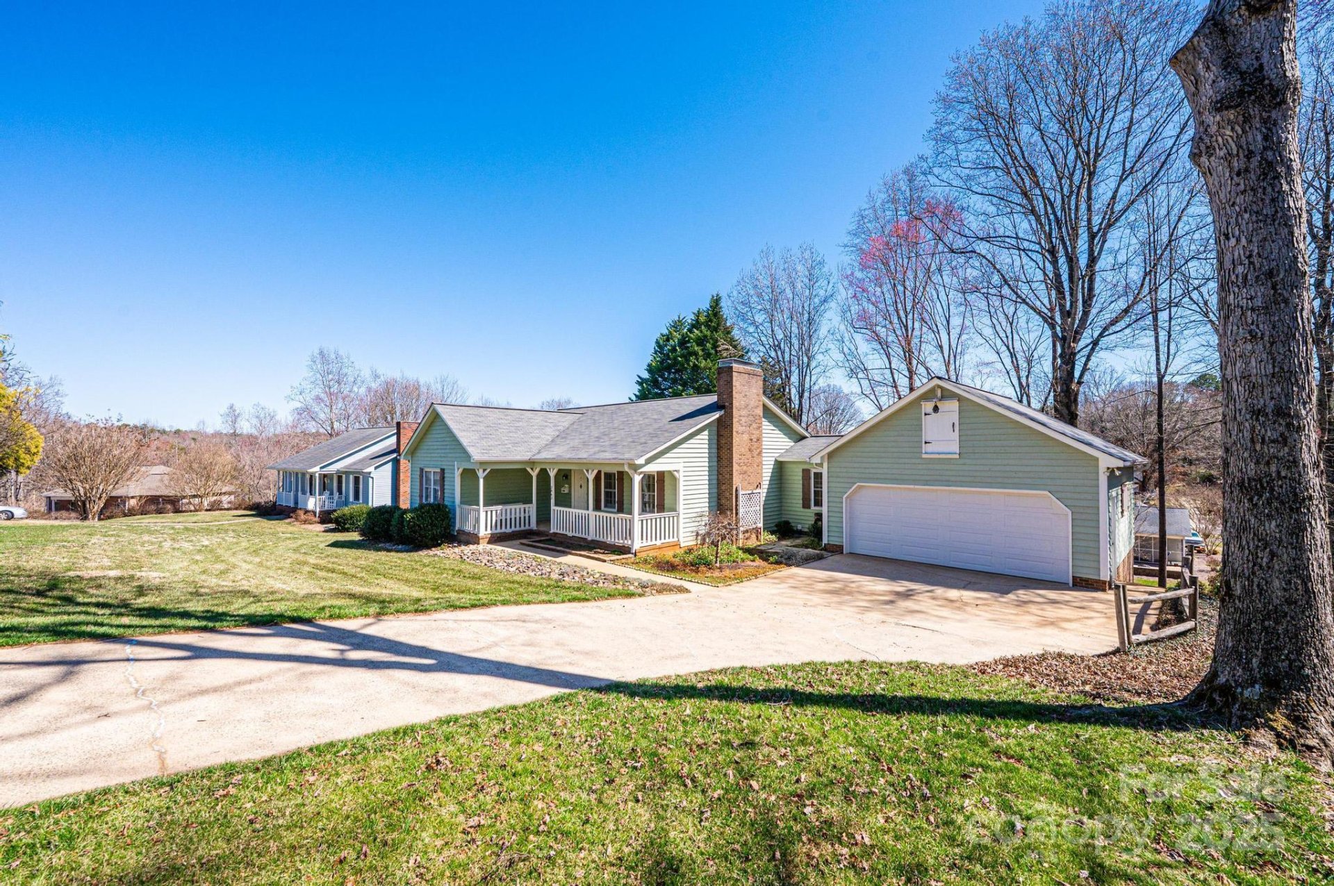 3863 Shakespeare Drive