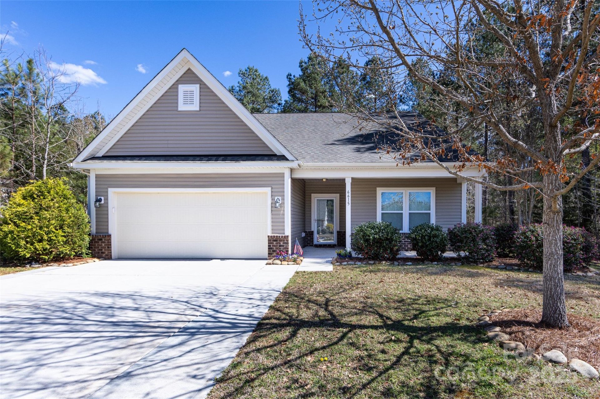 6615 Buck Horn Place