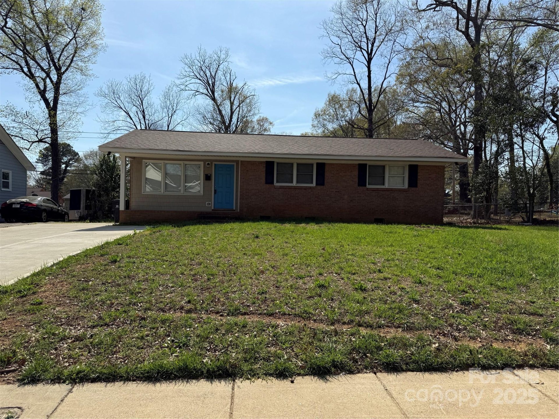 Property image 2 at 1111 Pondella Drive, Charlotte, NC 28213
