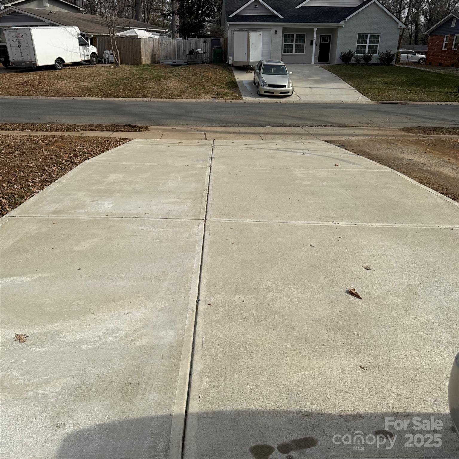 Property image 3 at 1111 Pondella Drive, Charlotte, NC 28213