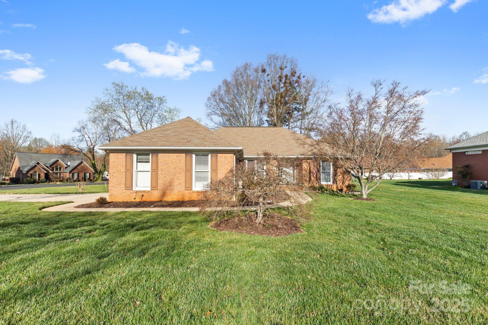 Property image 4 at 861 Emerson Drive, Mooresville, NC 28115