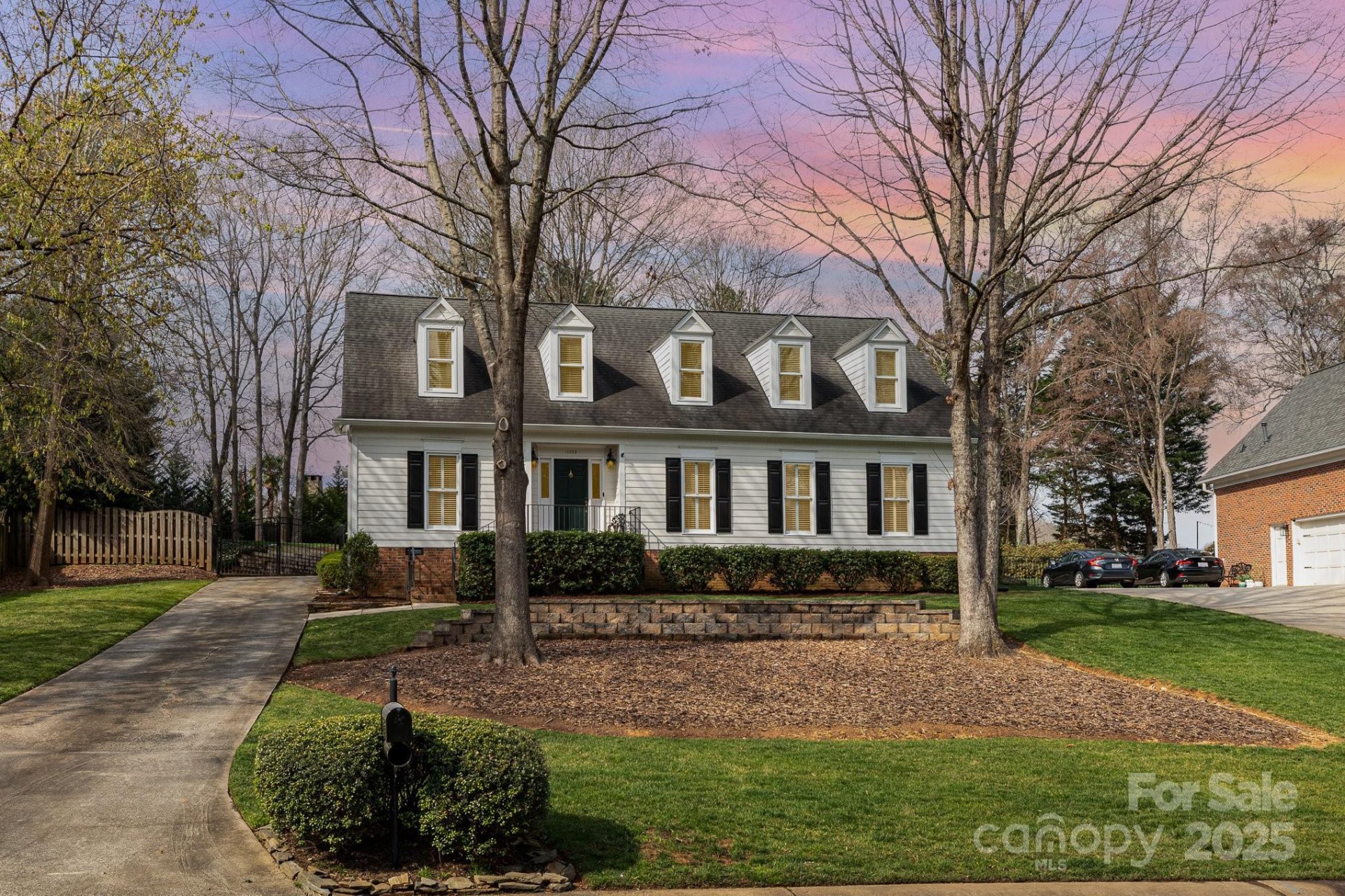 Property image 1 at 10332 Hollybrook Drive, Charlotte, NC 28277