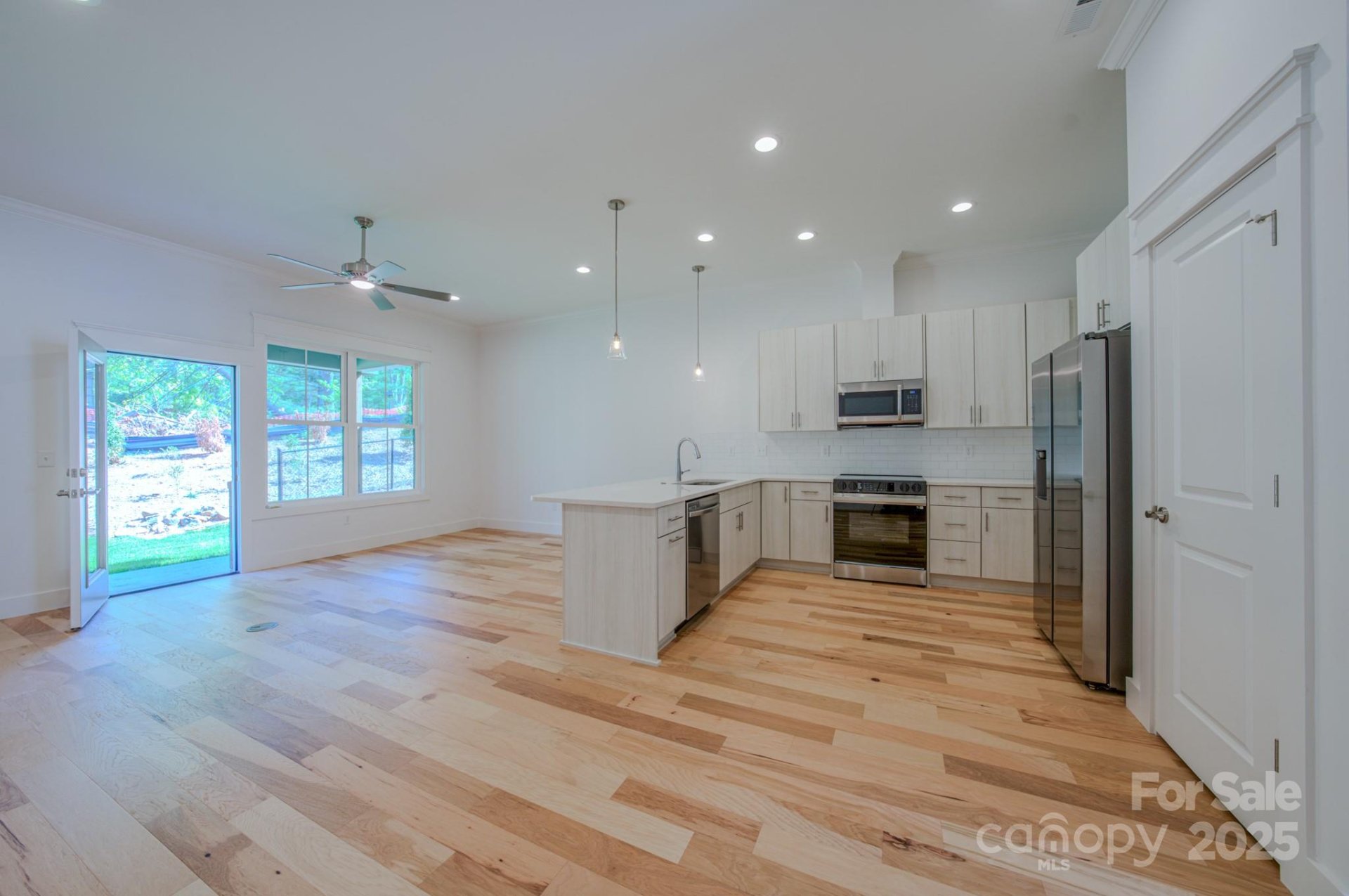 Property image 3 at 155 Collin Place, Asheville, NC 28804